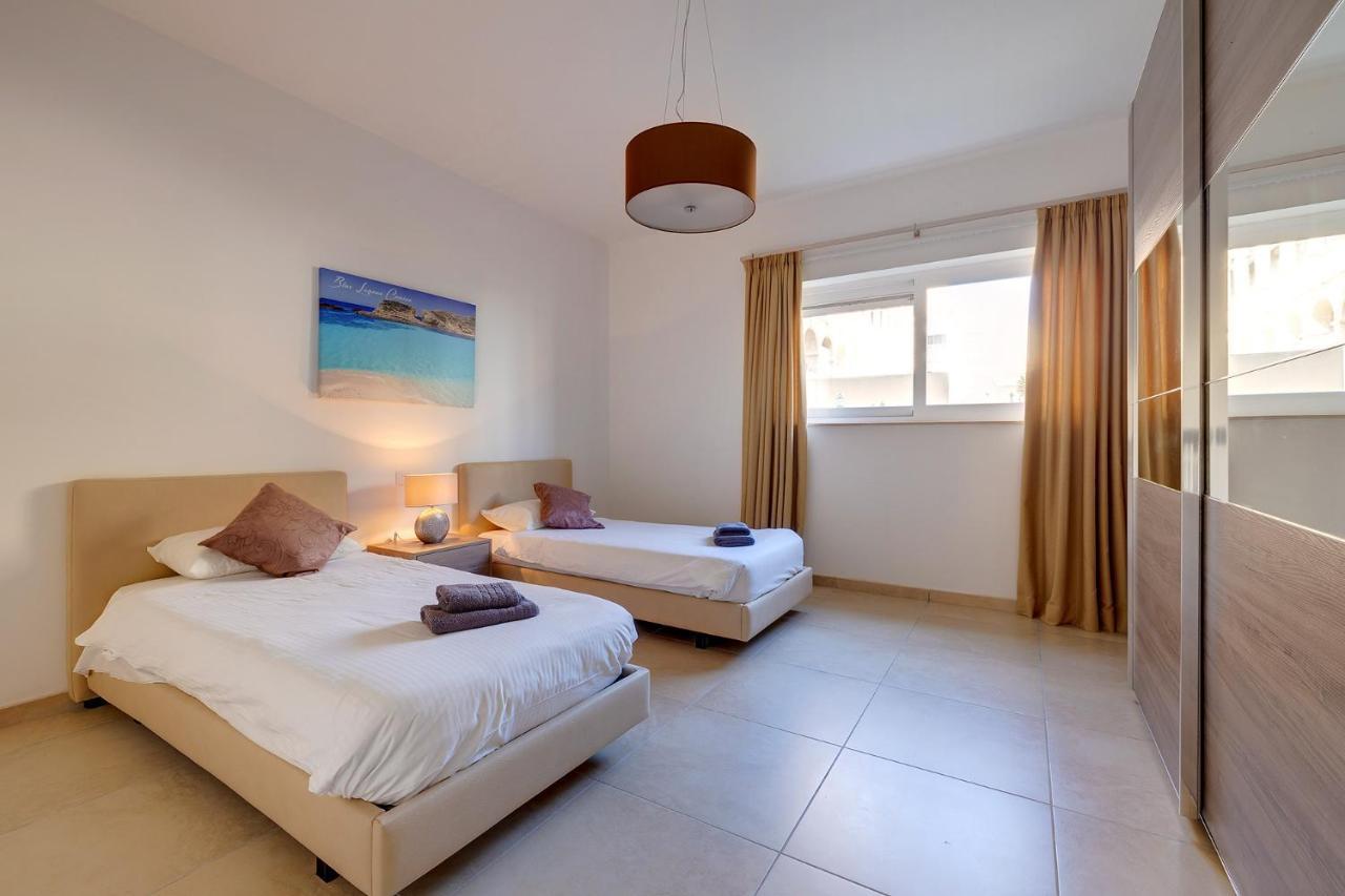 Seafront Lux Apart Inc Pool, Upmarket Area 斯利马 外观 照片