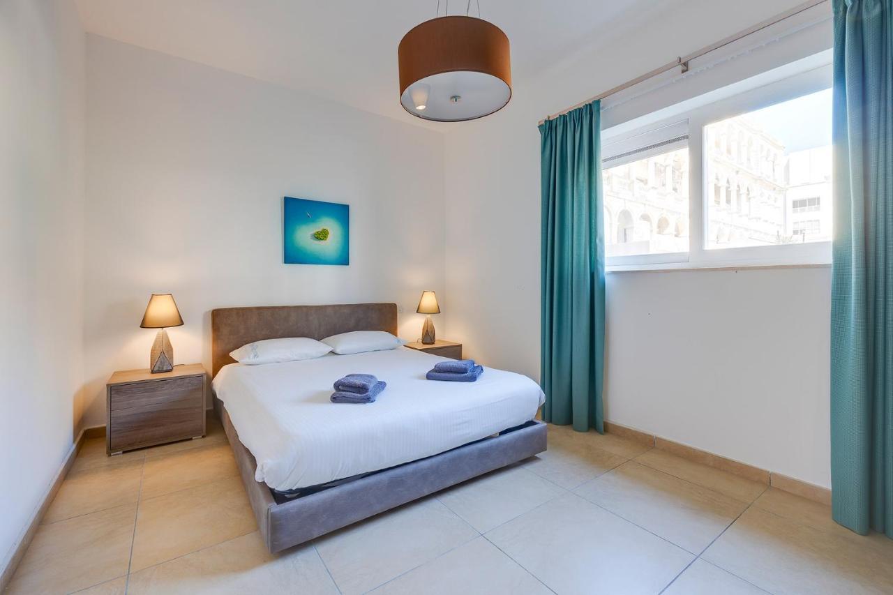 Seafront Lux Apart Inc Pool, Upmarket Area 斯利马 外观 照片