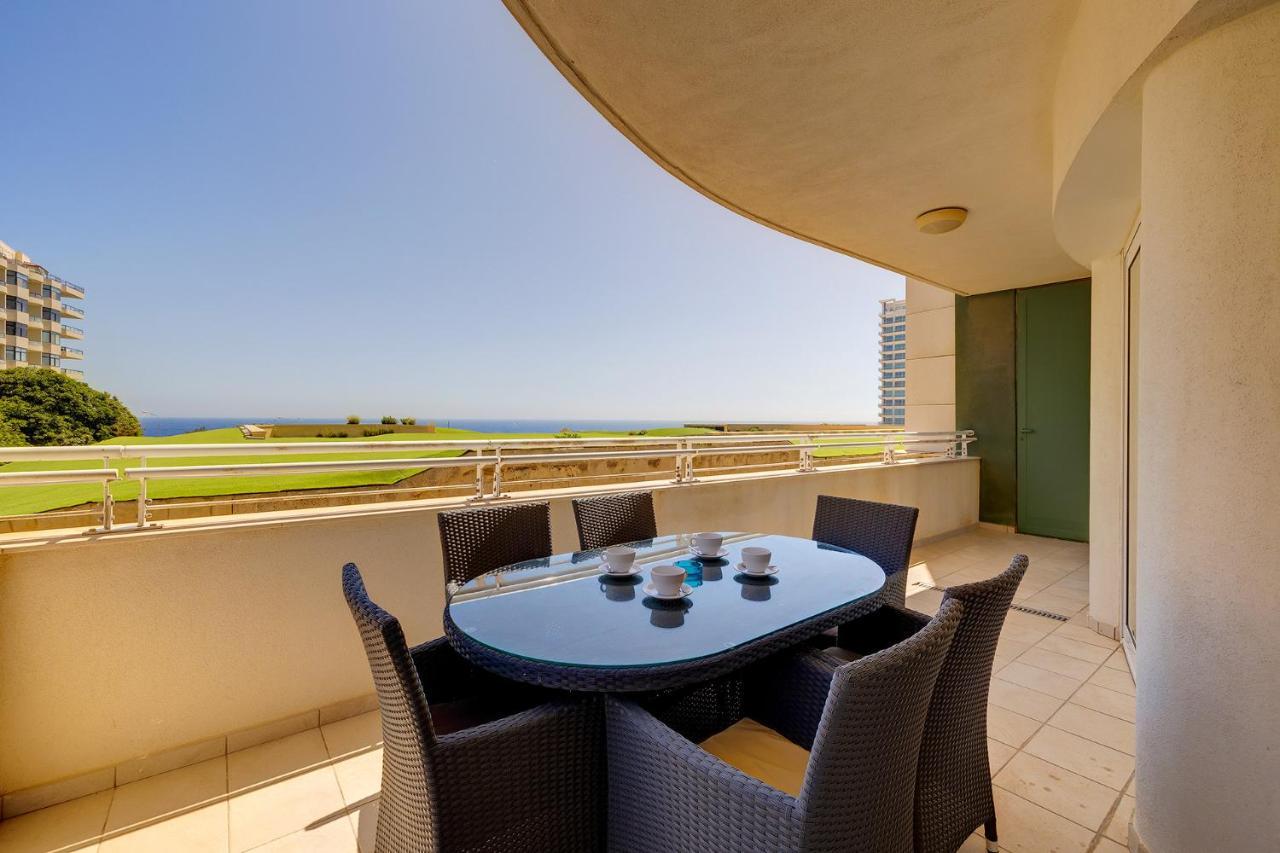 Seafront Lux Apart Inc Pool, Upmarket Area 斯利马 外观 照片